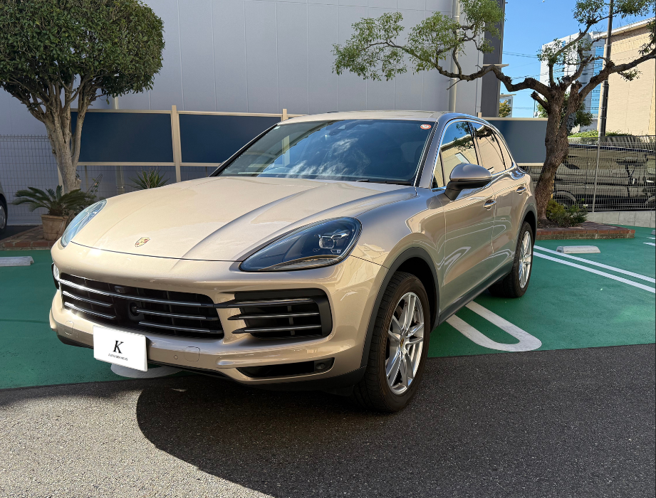 2018年式 ポルシェ マカン（ゴールド）